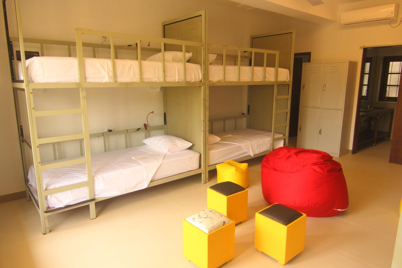 Jj'S Hostel מיריסה מראה חיצוני תמונה