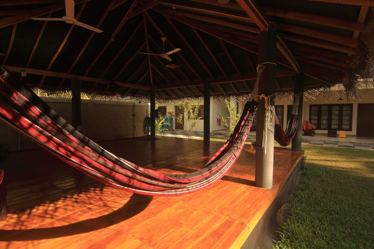 Jj'S Hostel מיריסה מראה חיצוני תמונה