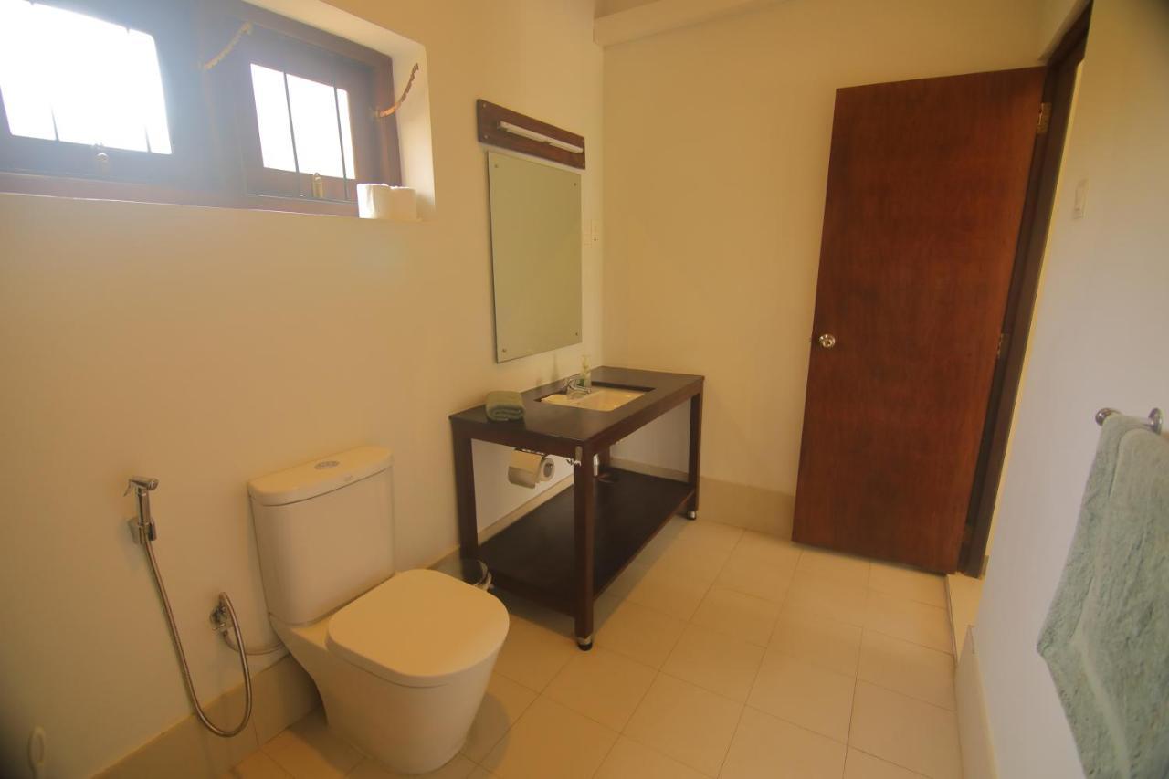 Jj'S Hostel מיריסה מראה חיצוני תמונה
